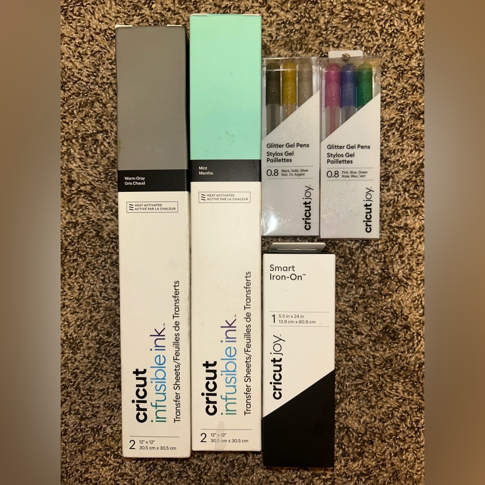 Cricut Bundle (New)